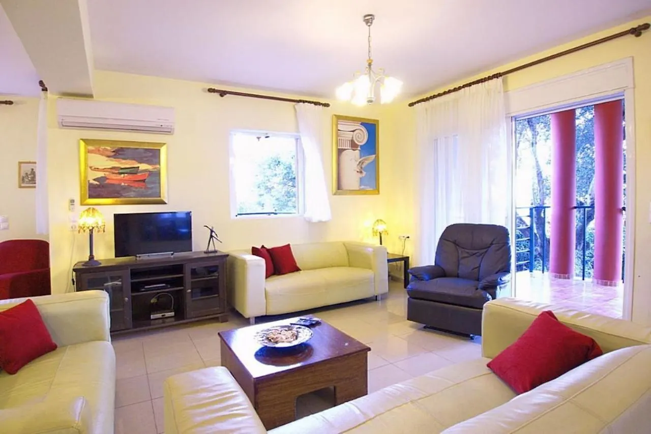 קאטליוס Villa Aliona