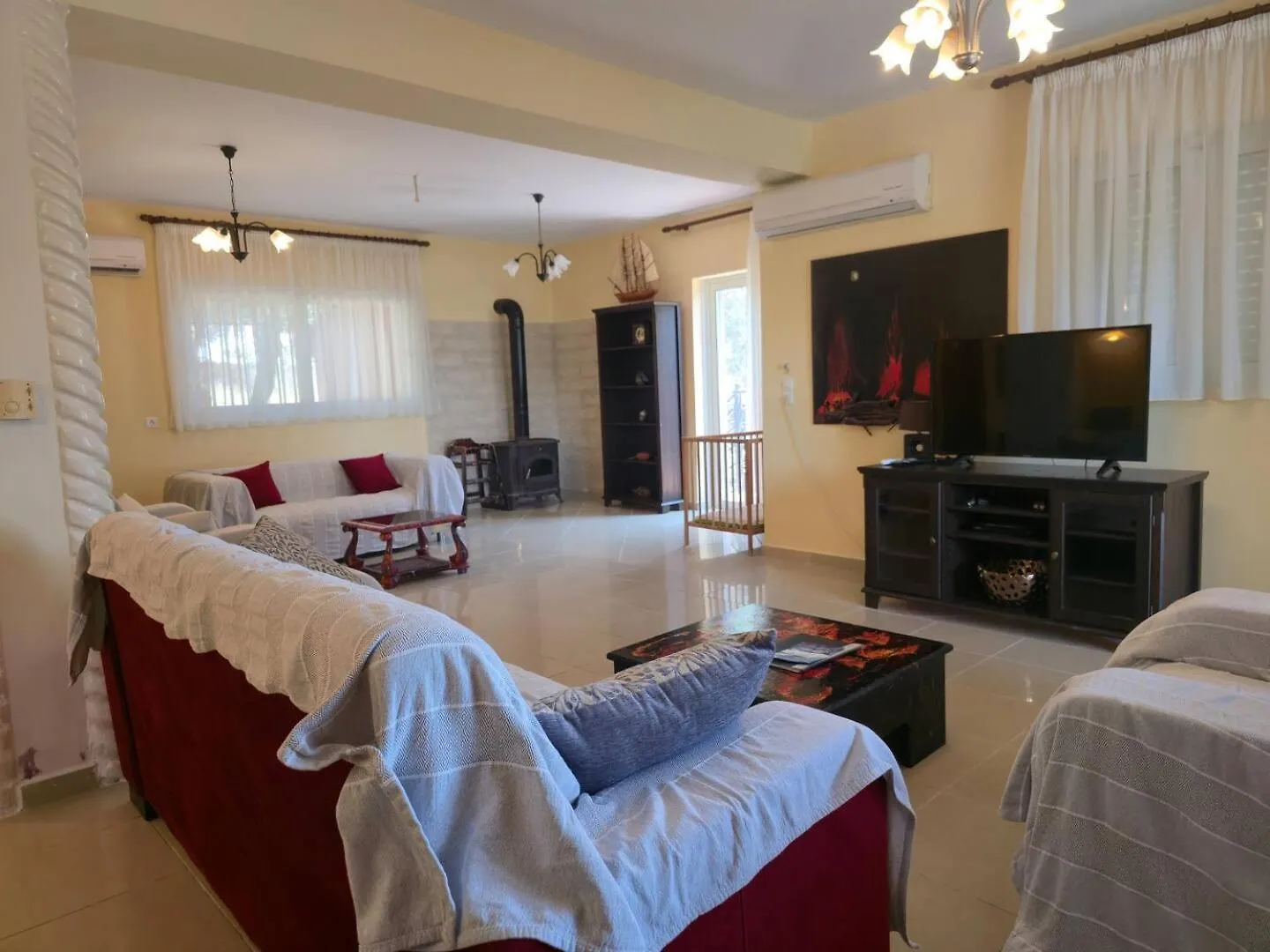קאטליוס Villa Aliona