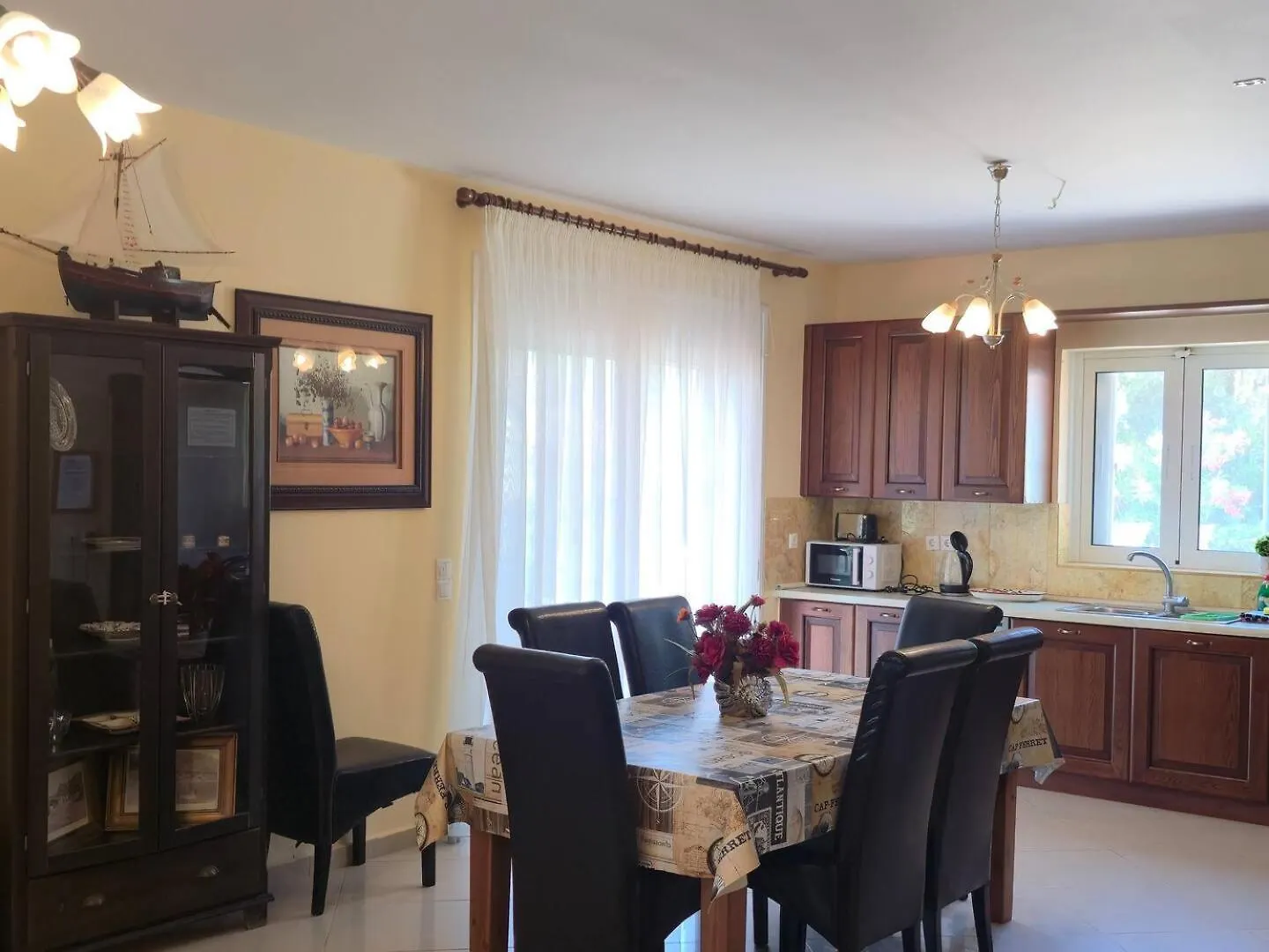 קאטליוס Villa Aliona
