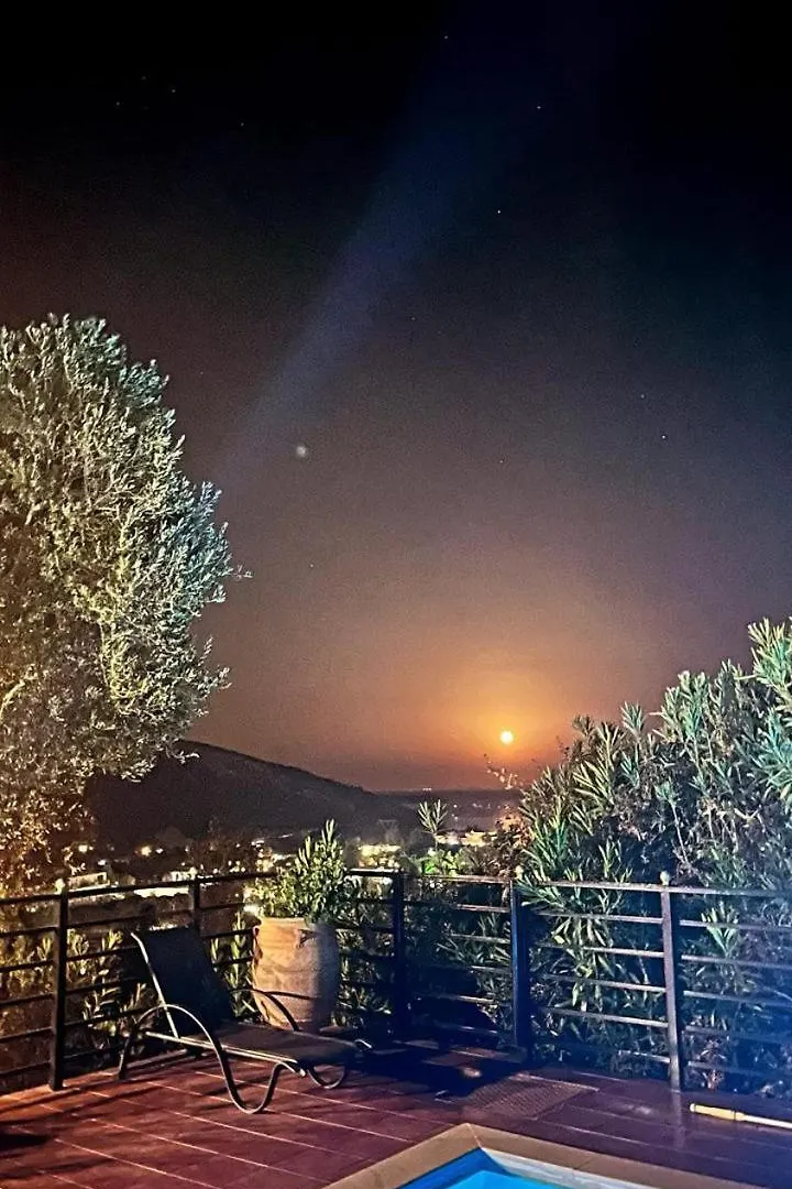 קאטליוס Villa Aliona